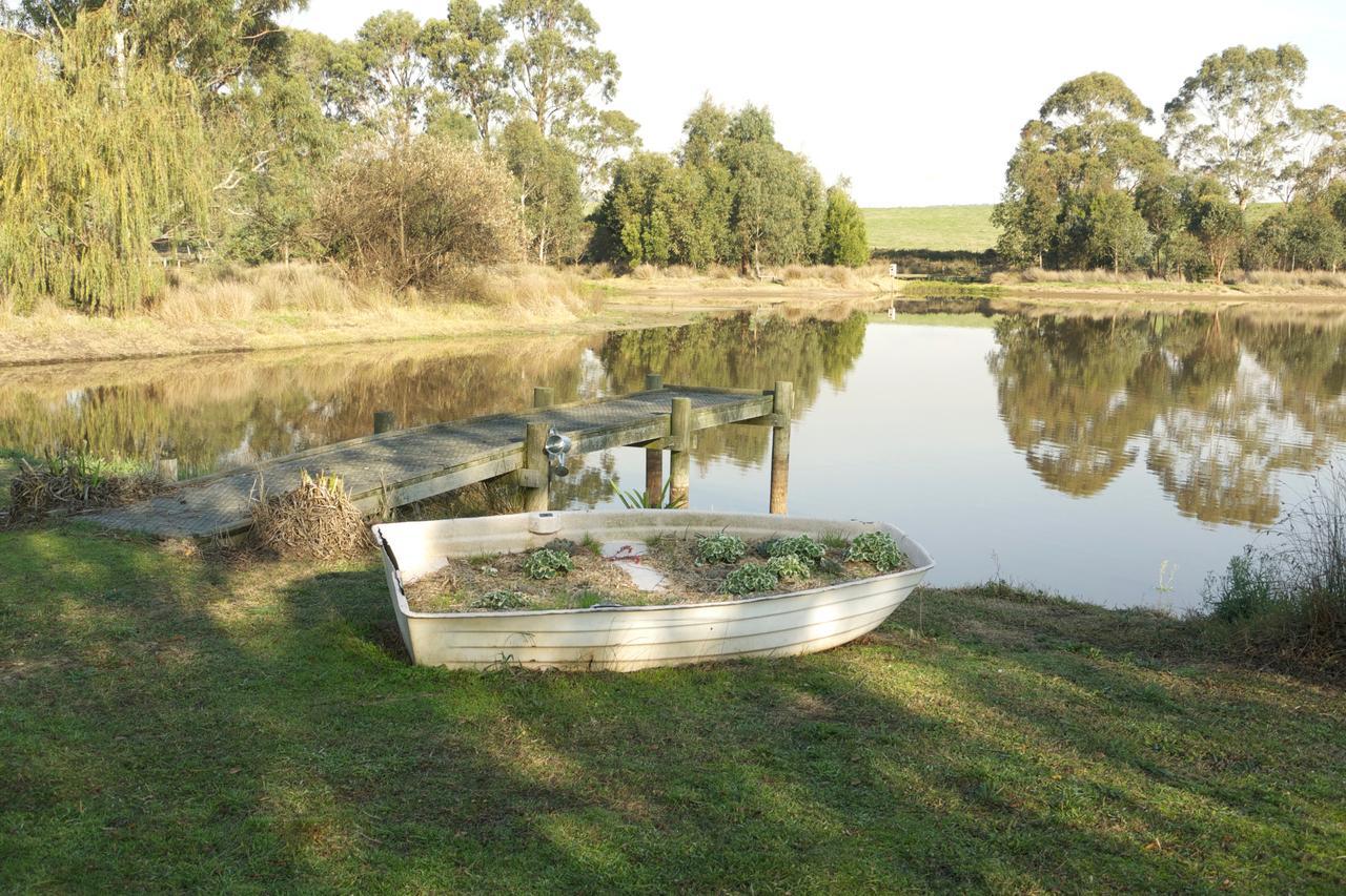 Little Lake Cottage Nyora Extérieur photo